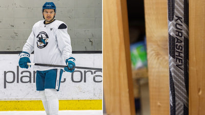 Philipp Kurashev im Sharks-Trainingstrikot neben seinem Warrior Pro-Stock-Schläger