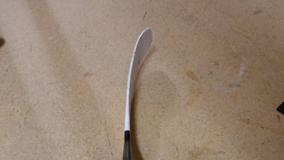 Brayden Point Curve von oben – flache Kelle mit spätem, starkem Toe-Hook