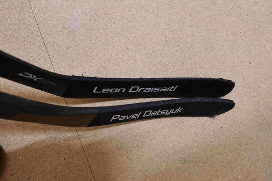 Comparison of Pavel Datsyuk and Leon Draisaitl hockey stick blade curves side by side