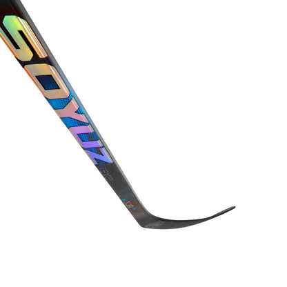 SOYUZ AURORA hockey stick hosel detail – holographic carbon finish